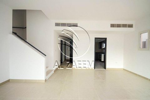 Vila di Al Reef, Abu Dhabi, UEA 5 kamar tidur, 273 m2 nomor 615154 - foto 4