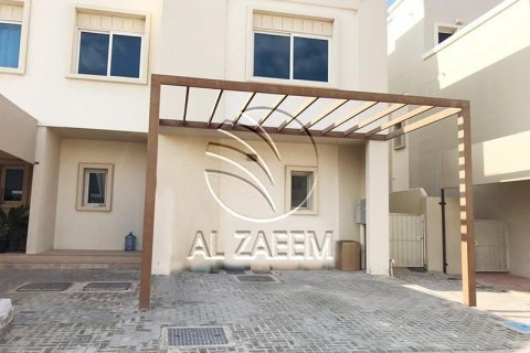 Vila di Al Reef, Abu Dhabi, UEA 5 kamar tidur, 273 m2 nomor 615154 - foto 1