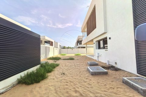 Vila na Yas Island, Abu Dhabi, SAE 5 ložnice, 599 m² Č.: 615153 - fotografie 2