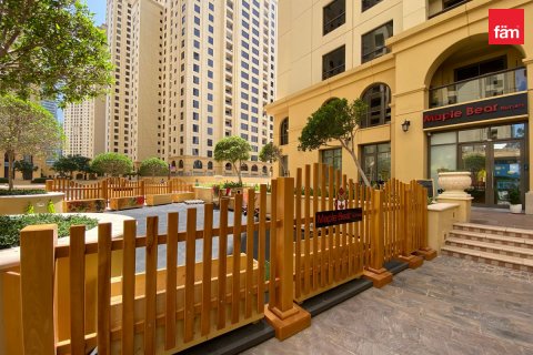 Apartment in Dubai, UAE 3 bedrooms, 178.8 sq.m. № 569692 - photo 29