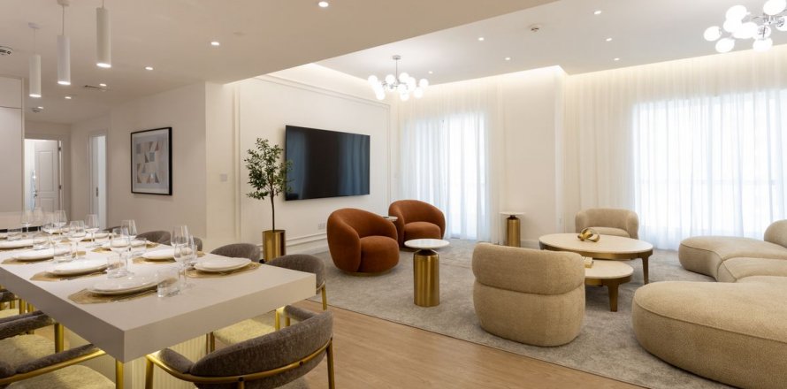 Apartment in Dubai, UAE 3 bedrooms, 178.8 sq.m. № 569692