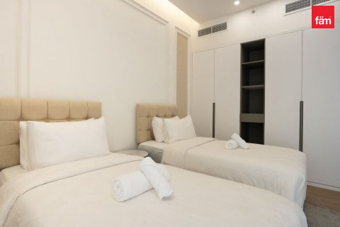 Apartment in Dubai, UAE 3 bedrooms, 178.8 sq.m. № 569692 - photo 15
