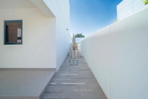 Řadový dům na Yas Island, Abu Dhabi, SAE 3 ložnice, 184.8 m² Č.: 572781 - fotografie 14