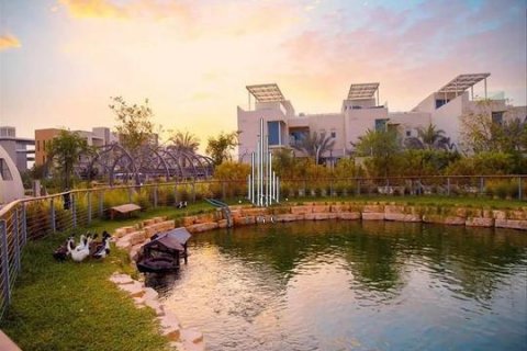 Yas Island、Abu Dhabi、UAE にあるヴィラ販売中 4ベッドルーム、232.6 m2、No572773 - 写真 3