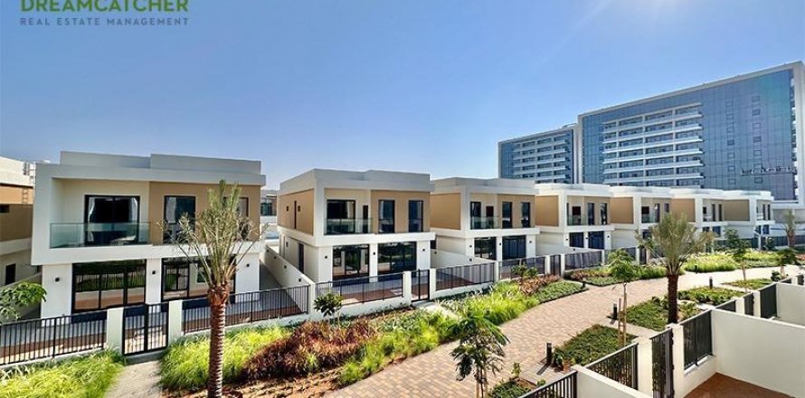 Řadový dům v Mina Al Arab, Ras Al Khaimah, SAE 2 ložnice, 152.6 m² Č.: 588788