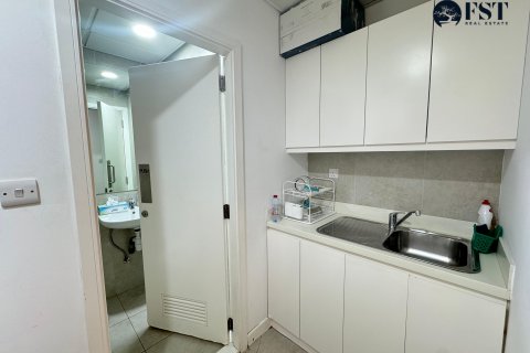 Business Bay, Dubai, UAE의 판매용 사무실 74.3제곱미터 번호 548794 - 사진 13