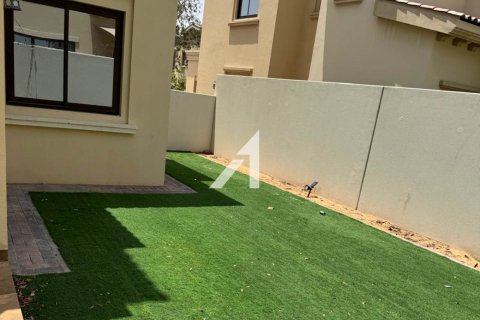 Villa in Dubai, UAE 4 bedrooms, 264 sq.m. № 623811 - photo 16