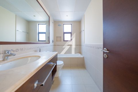 Villa in Dubai, UAE 4 bedrooms, 264 sq.m. № 623811 - photo 29