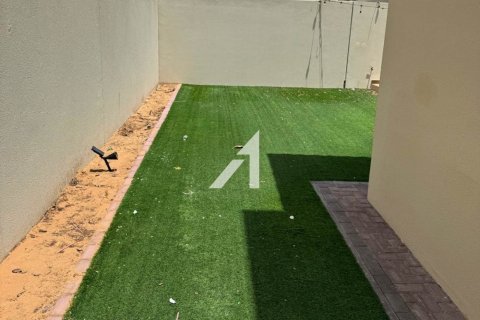 Villa in Dubai, UAE 4 bedrooms, 264 sq.m. № 623811 - photo 30