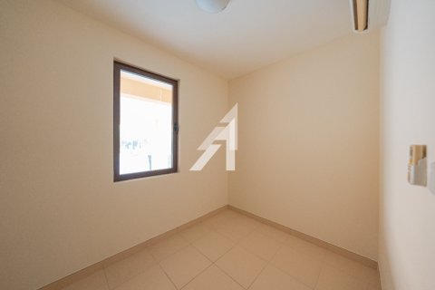 Villa in Dubai, UAE 4 bedrooms, 264 sq.m. № 623811 - photo 5