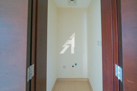 Villa in Dubai, UAE 4 bedrooms, 264 sq.m. № 623811 - photo 28