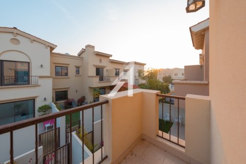 Villa in Dubai, UAE 4 bedrooms, 264 sq.m. № 623811 - photo 14