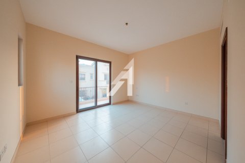 Villa in Dubai, UAE 4 bedrooms, 264 sq.m. № 623811 - photo 2