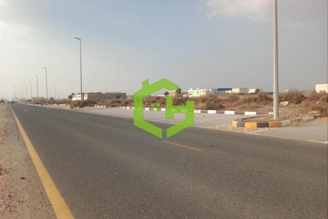 Tokë në Al Sajaa, Sharjah, Emiratet e Bashkuara Arabe 1858 m2. № 616596 - Foto 8
