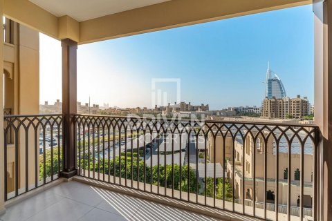Apartment in Umm Suqeim, Dubai, UAE 1 bedroom, 81 sq.m. № 601560 - photo 8