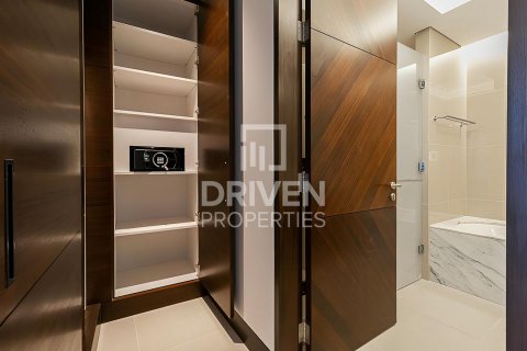 Müüa korter asukohaga Downtown Dubai (Downtown Burj Dubai), Dubai, AÜE: 2 magamistoaga, 158 m² Nr 601571 - pilt 7