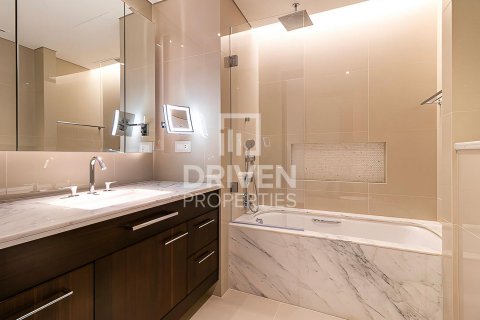 Müüa korter asukohaga Downtown Dubai (Downtown Burj Dubai), Dubai, AÜE: 2 magamistoaga, 158 m² Nr 601571 - pilt 17