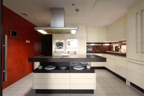 Penthouse in Jumeirah Beach Residence, Dubai, UAE 4 bedrooms, 488 sq.m. № 625611 - photo 29