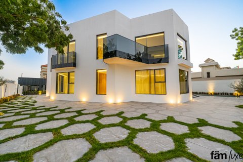 Villa til salg i Dubai, UAE 5 soveværelser, 1393.5 kvm № 520825 - foto 24