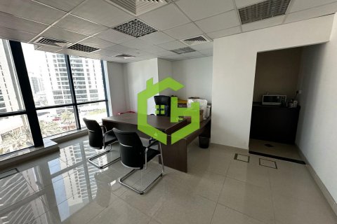 Снять в аренду офис в Джумейра Лейк Тауэрс, Дубай, ОАЭ 55.9м2, № 616430 - фото 1