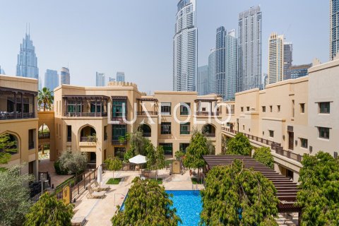 Apartament në Downtown Dubai (Downtown Burj Dubai), Emiratet e Bashkuara Arabe 2 dhoma gjumi, 162 m2. № 627514 - Foto 11