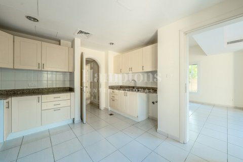 Villa zur Miete in The Springs, Dubai, VAE 3 Schlafzimmer, 420.89982859 m2 Nr. 583838 - Foto 3