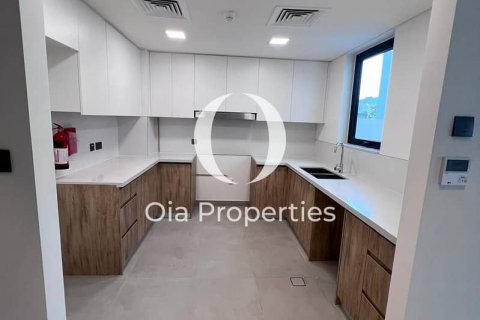 Vila na Yas Island, Abu Dhabi, SAE 4 ložnice, 315 m² Č.: 608804 - fotografie 13