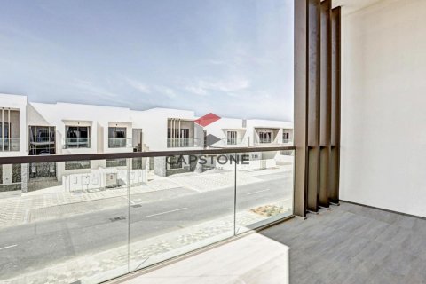 Müüa villa on the Yas Island, Abu Dhabi, AÜE: 3 magamistoaga, 333 m² Nr 604548 - pilt 2