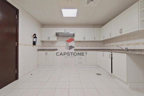 Wohnung zur Miete in Hamdan Street, Abu Dhabi, VAE 3 Schlafzimmer, 139 m2 Nr. 604583 - Foto 2