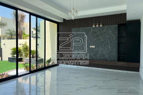 Townhouse in Al Zorah, Ajman, UAE 3 bedrooms, 557.4 sq.m. № 589171 - photo 9