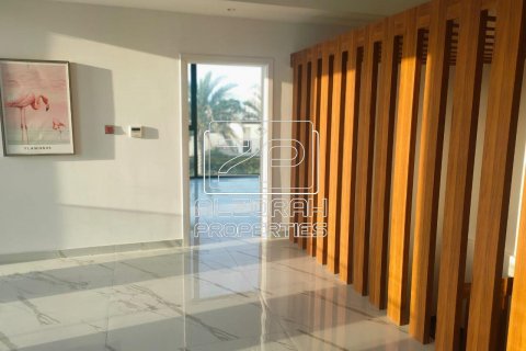 Townhouse in Al Zorah, Ajman, UAE 3 bedrooms, 557.4 sq.m. № 589171 - photo 15