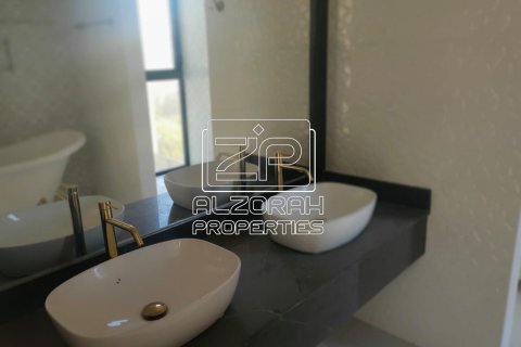 Townhouse in Al Zorah, Ajman, UAE 3 bedrooms, 557.4 sq.m. № 589171 - photo 19