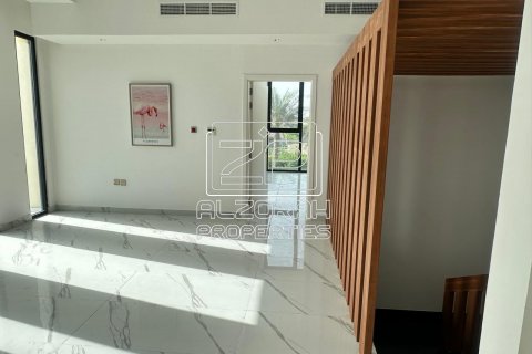 Townhouse in Al Zorah, Ajman, UAE 3 bedrooms, 557.4 sq.m. № 589171 - photo 14