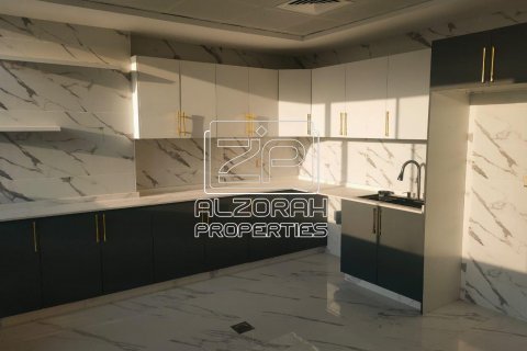 Townhouse in Al Zorah, Ajman, UAE 3 bedrooms, 557.4 sq.m. № 589171 - photo 12