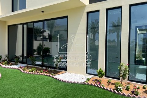 Townhouse in Al Zorah, Ajman, UAE 3 bedrooms, 557.4 sq.m. № 589171 - photo 7