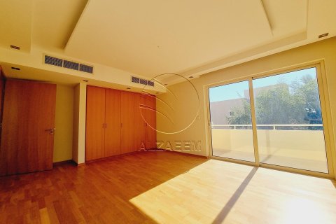 Řadový dům v Al Raha Gardens, Abu Dhabi, SAE 4 ložnice, 324 m² Č.: 616041 - fotografie 15