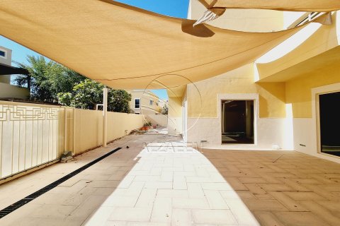 Řadový dům v Al Raha Gardens, Abu Dhabi, SAE 4 ložnice, 324 m² Č.: 616041 - fotografie 2