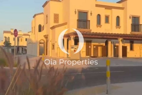 Townhouse in Abu Dhabi, UAE 3 bedrooms, 171 sq.m. № 628749 - photo 4