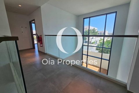 Villa te huur in Yas Island, Abu Dhabi, VAE 4 slaapkamers, 480 vr.m., nr 628748 - foto 3