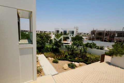 Abu Dhabi, UAE의 판매용 빌라 침실 5개, 618.9제곱미터 번호 555138 - 사진 80