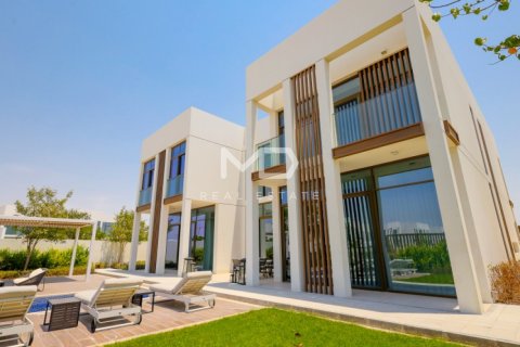 Abu Dhabi, UAE의 판매용 빌라 침실 5개, 618.9제곱미터 번호 555138 - 사진 8