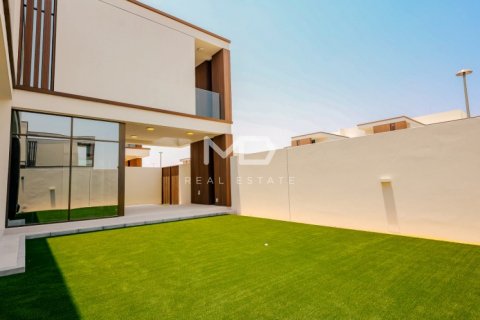 Řadový dům v Abu Dhabi, SAE 3 ložnice, 227 m² Č.: 555140 - fotografie 7