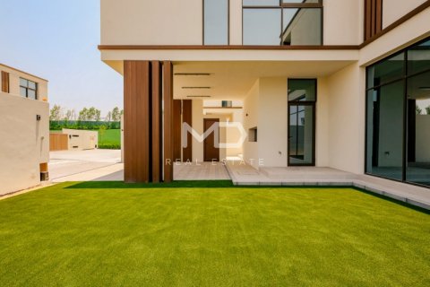 Řadový dům v Abu Dhabi, SAE 3 ložnice, 227 m² Č.: 555140 - fotografie 3