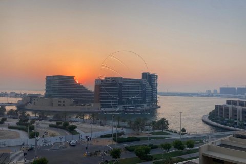 Apartament në Al Raha Beach, Abu Dhabi, Emiratet e Bashkuara Arabe 1 dhomë gjumi, 97 m2. № 615435 - Foto 1