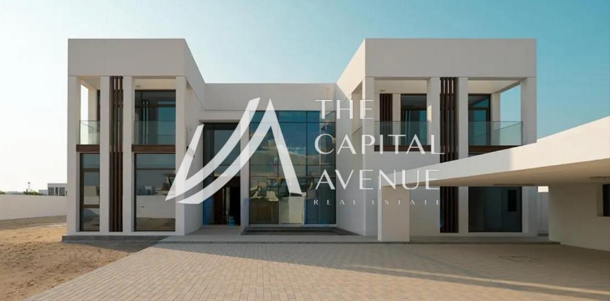 Villa in Abu Dhabi, UAE 5 bedrooms, 2199 sq.m. № 604830