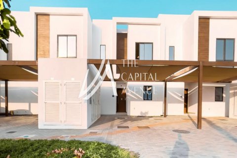 Řadový dům v Al Ghadeer, Abu Dhabi, SAE 2 ložnice, 124 m² Č.: 604769 - fotografie 2