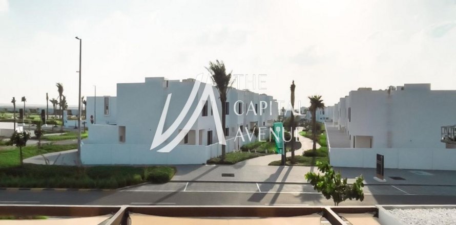 Řadový dům v Al Ghadeer, Abu Dhabi, SAE 2 ložnice, 124 m² Č.: 604769
