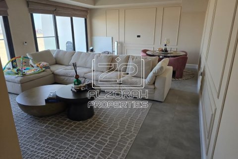 Apartment in Al Zorah, Ajman, UAE 2 bedrooms, 200 sq.m. № 589884 - photo 2