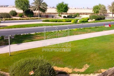 Apartment in Al Zorah, Ajman, UAE 2 bedrooms, 200 sq.m. № 589884 - photo 16