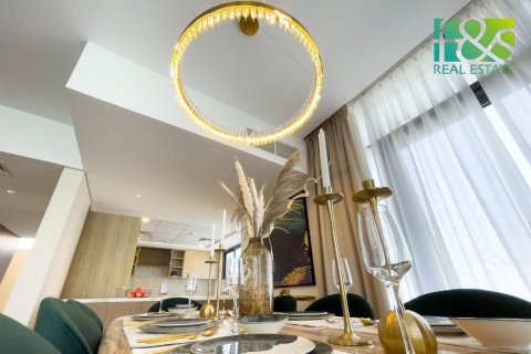 Villa in Sharjah Waterfront City, UAE 5 bedrooms, 308.2 sq.m. № 551798 - photo 5